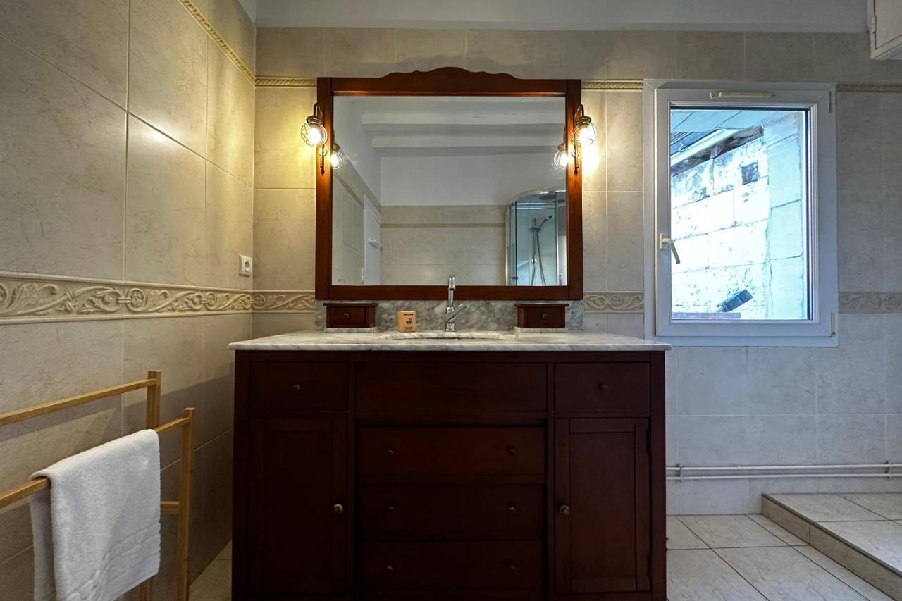 Charming Apartment Close To The Center Of Blere Buitenkant foto